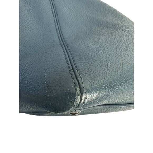 Chanel Executive Blue Caviar Leather Tote Bag - Picture 9 of 13